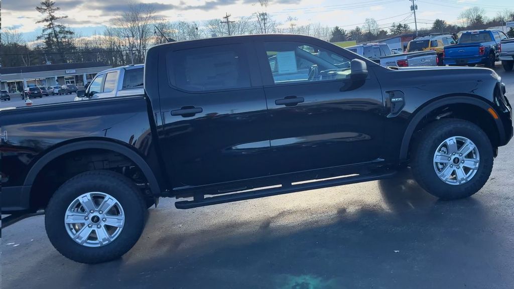 2025 Ford Ranger XL photo 4