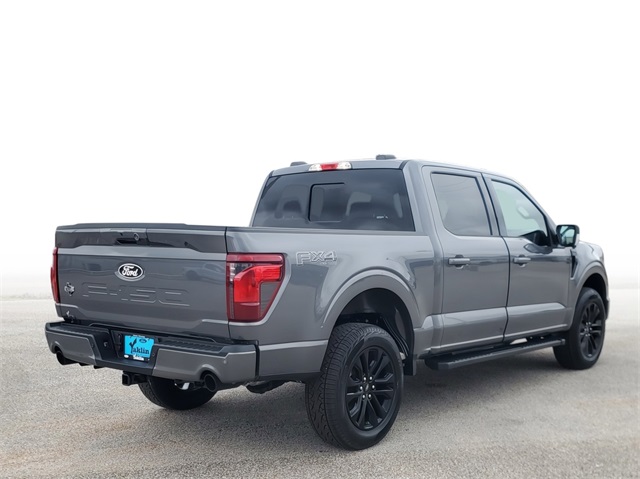 2025 Ford F-150 XLT photo 4