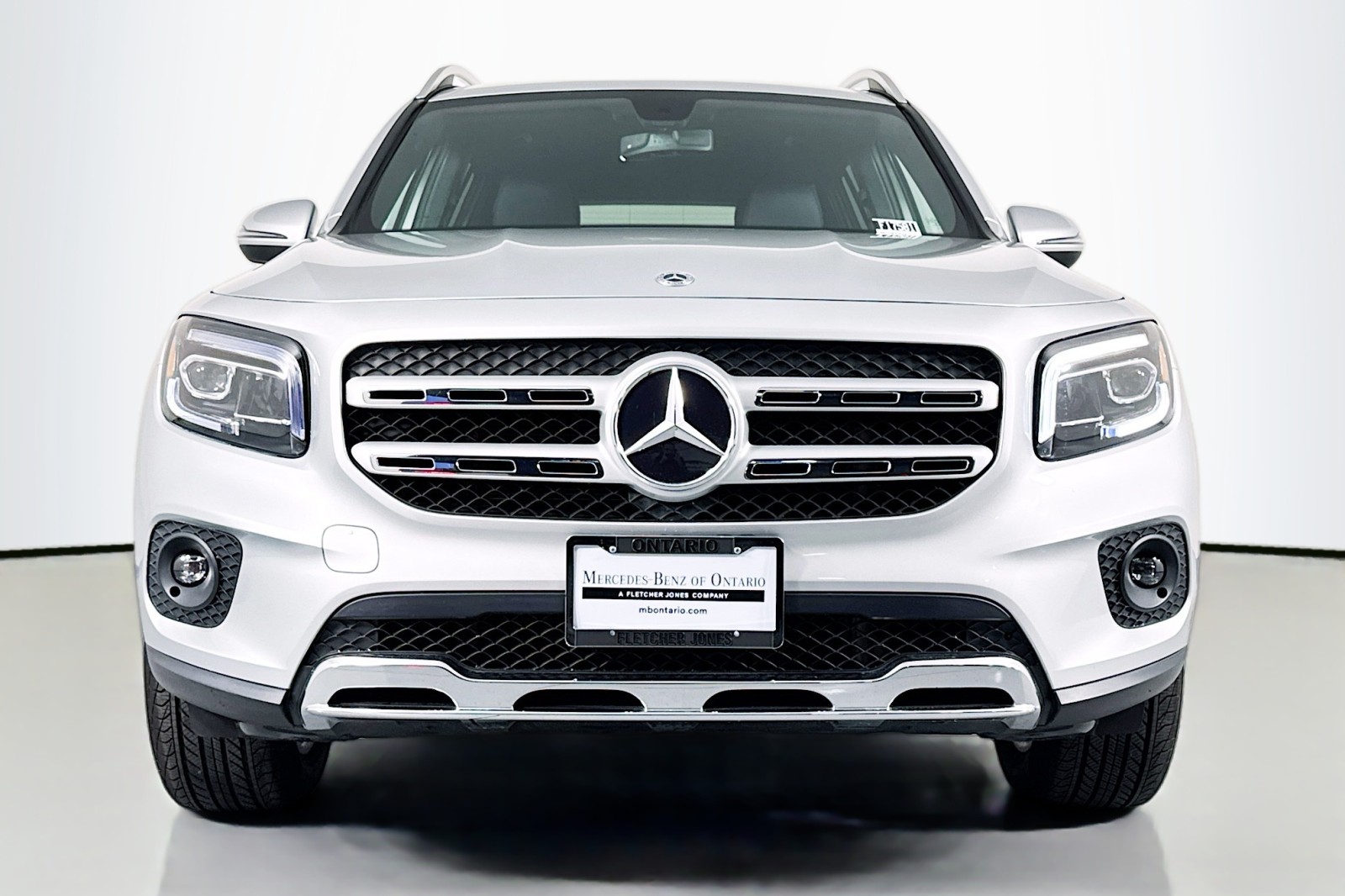 2022 Mercedes Benz GLB 250 photo 2