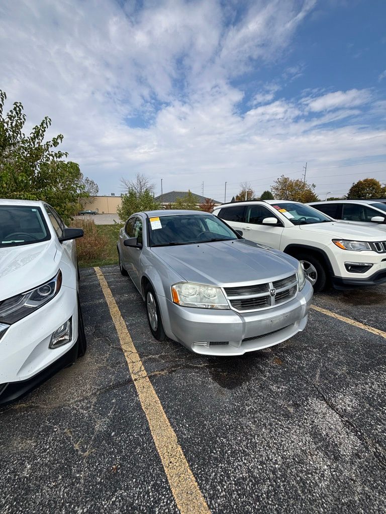 2009 Dodge Avenger SE photo 3