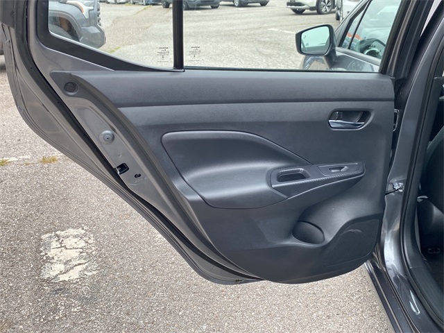 2024 Nissan Versa 1.6 SV photo 16