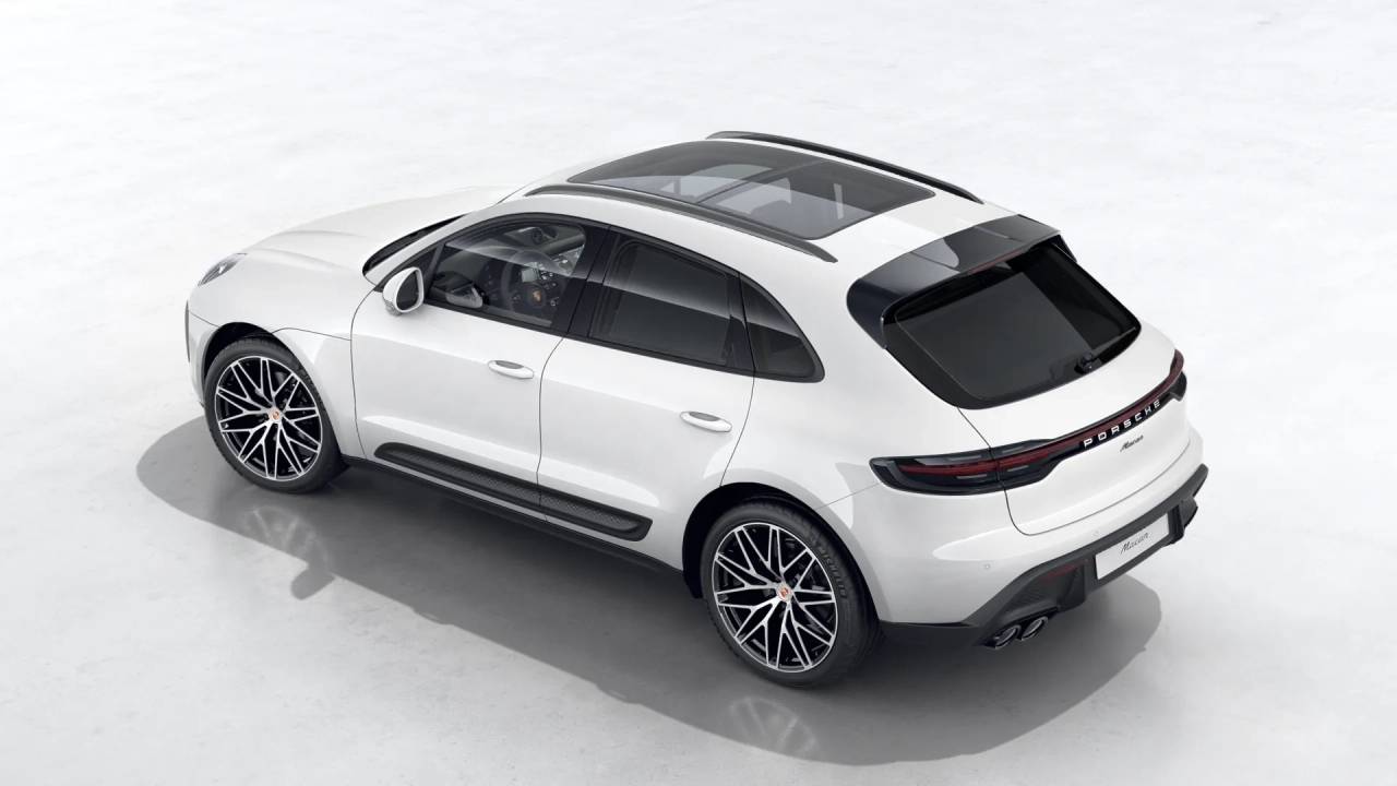 2026 Porsche Macan Base photo 4