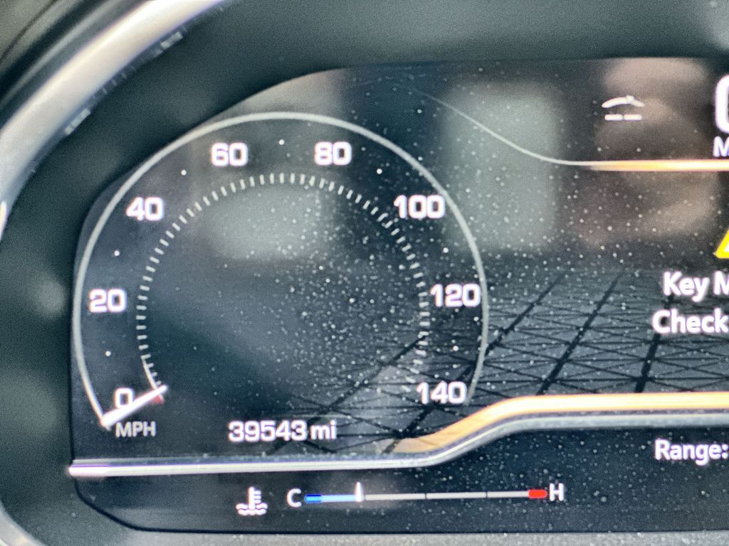 2023 Gmc Yukon SLT photo 12