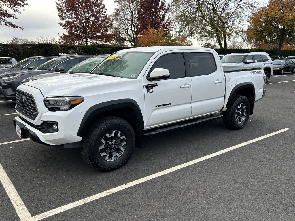 2022 Toyota Tacoma TRD Off Road's photo