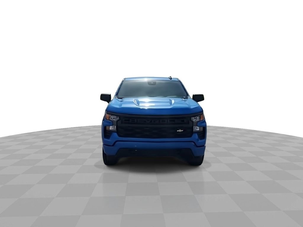 2025 Chevrolet Silverado 1500 Custom photo 3