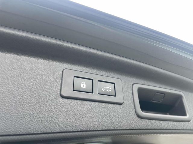 2023 Subaru Forester Touring photo 7