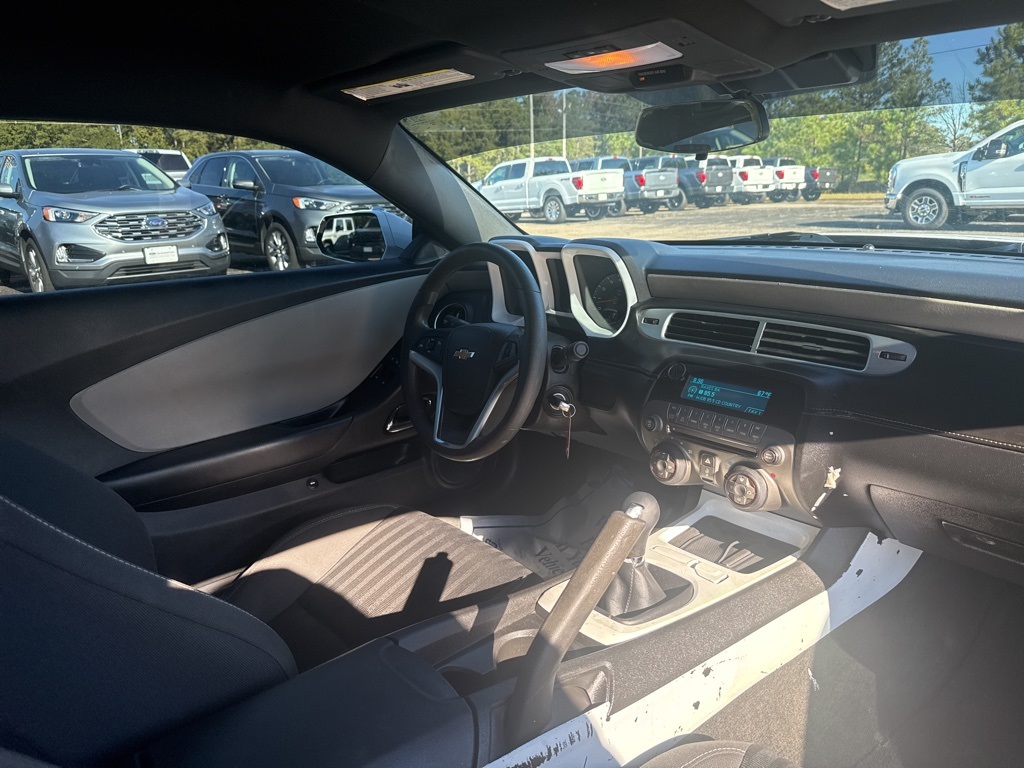 2014 Chevrolet Camaro 1LS photo 4