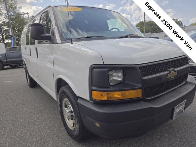 2016 Chevrolet Express 2500 Cargo photo 2