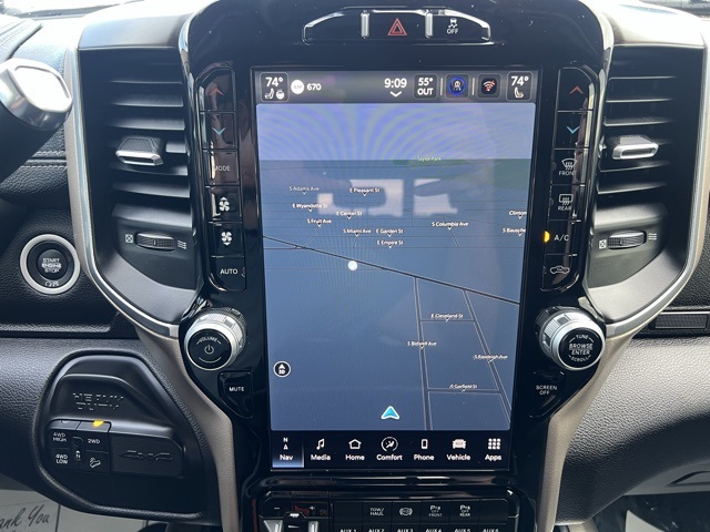 2022 Ram 2500 Laramie photo 11