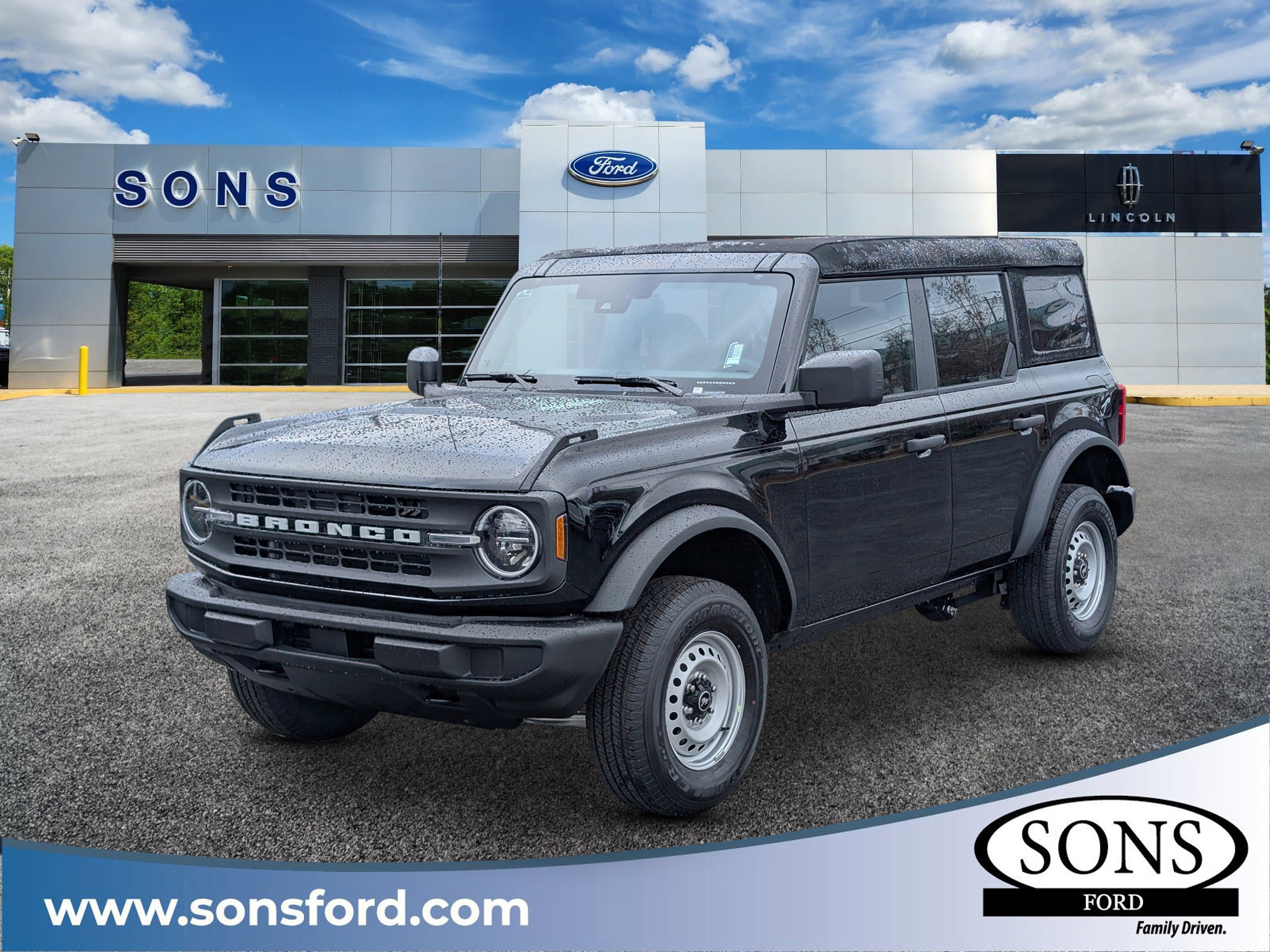 2025 Ford Bronco 4-Door Base's photo