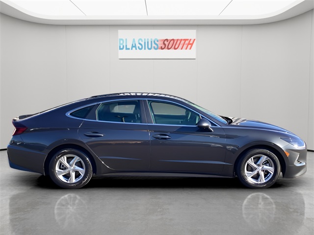 2021 Hyundai Sonata SE photo 2