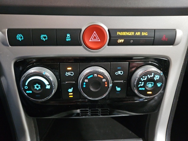 2015 Chevrolet Captiva Sport LT photo 19