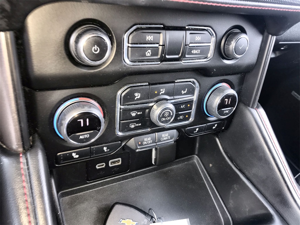 2022 Chevrolet Tahoe RST photo 17