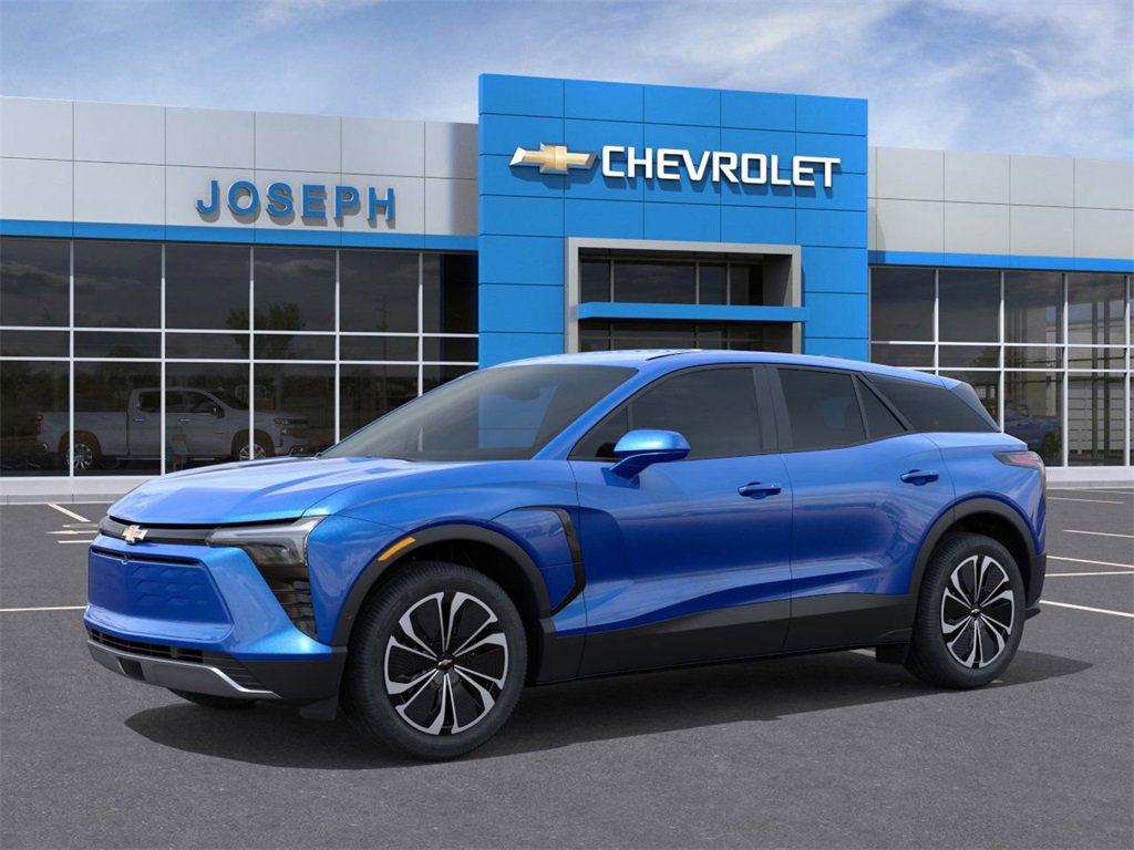 2025 Chevrolet Blazer EV photo 2