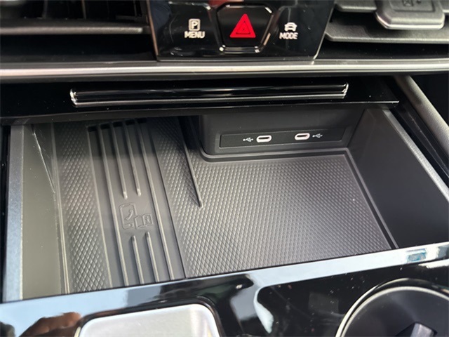 2025 Volkswagen Atlas Cross Sport SEL Premium R-Line photo 16