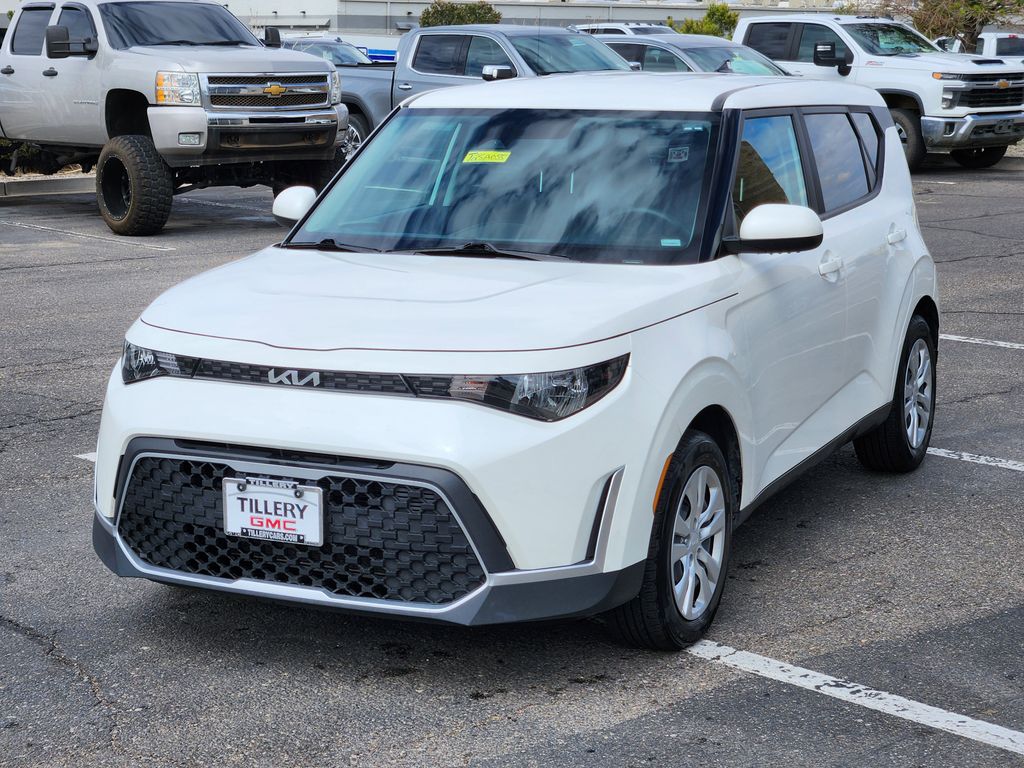 2023 Kia Soul LX photo 4