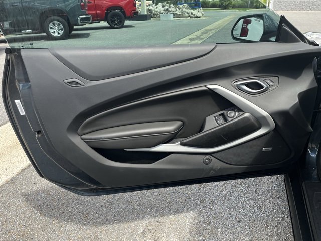 2023 Chevrolet Camaro 2LT photo 8