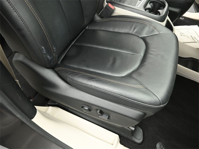 2017 CHRYSLER PACIFICA - Image 29