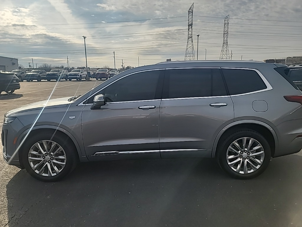 2024 CADILLAC XT6 - Image 2