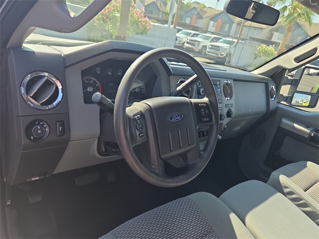2016 Ford F-350 XLT photo 8