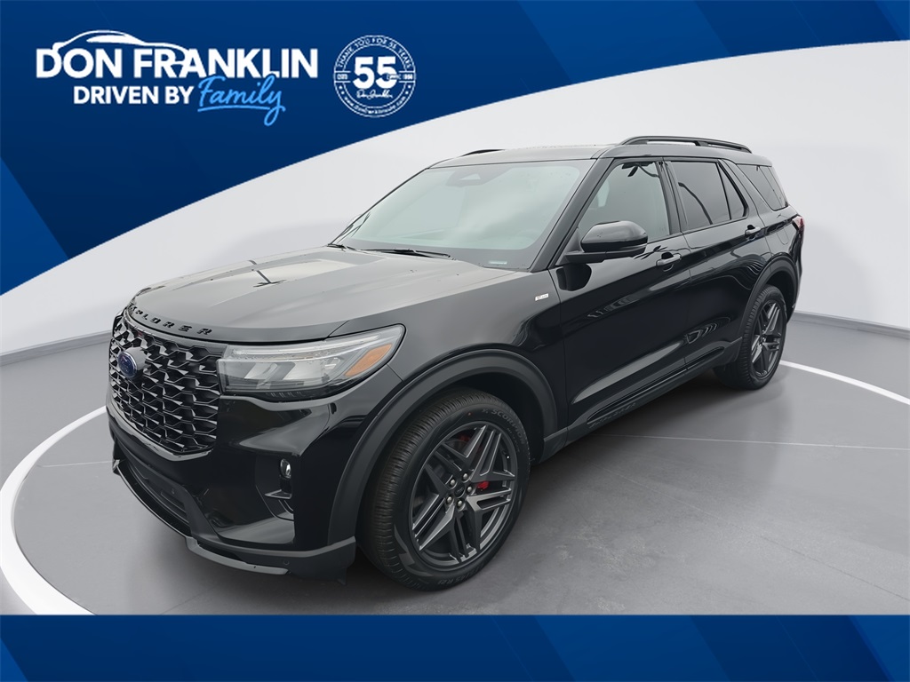 2026 Ford Explorer ST-LINE's photo