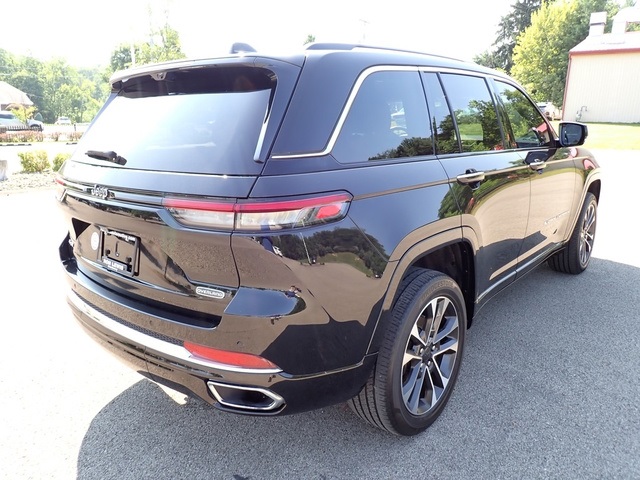2022 Jeep Grand Cherokee Overland photo 6
