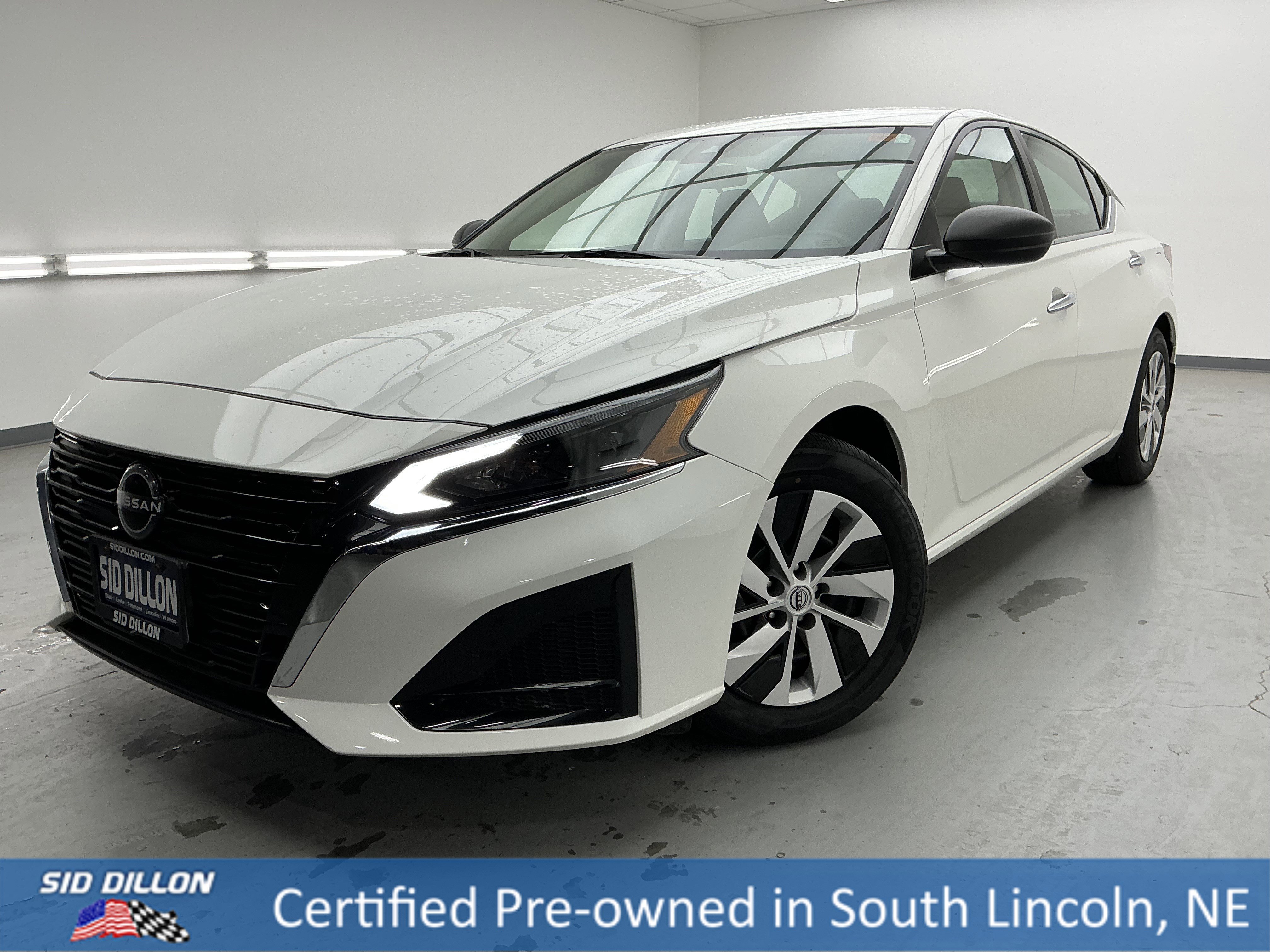 2024 Nissan Altima S's photo