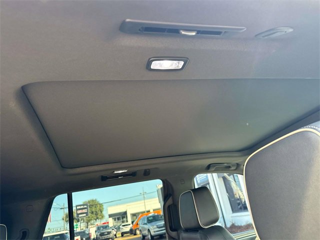 2023 Gmc Yukon SLT photo 9