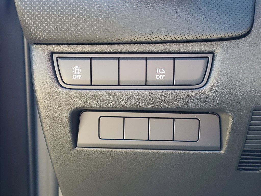 2025 Mazda CX-50 2.5 Select photo 16
