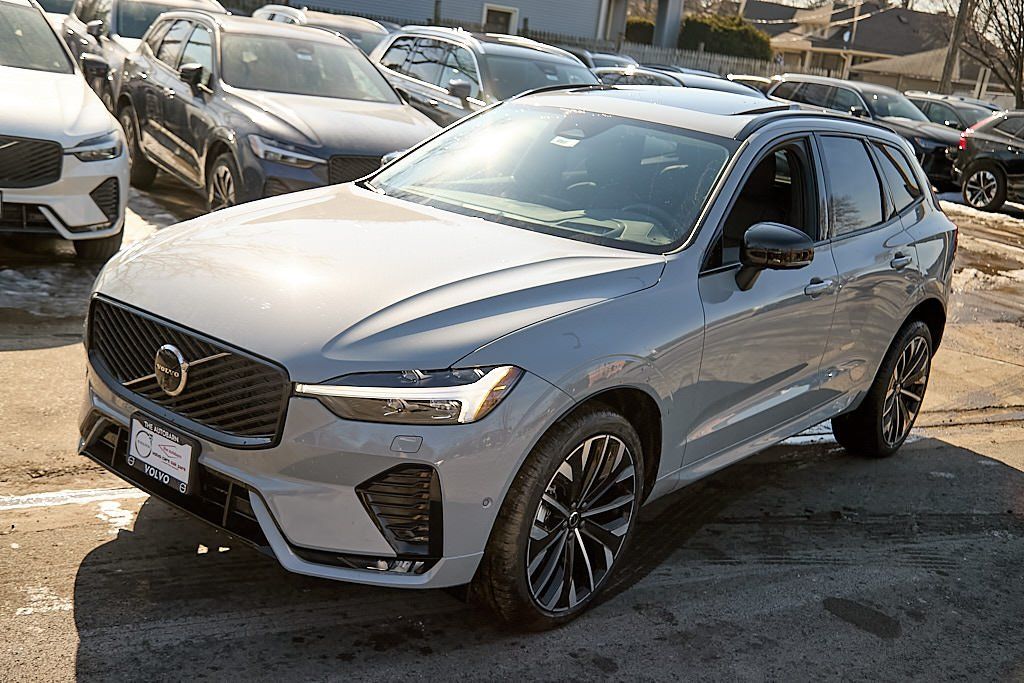 2026 VOLVO XC60 - Image 5