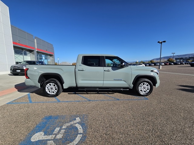 2025 Toyota Tundra SR5 photo 4