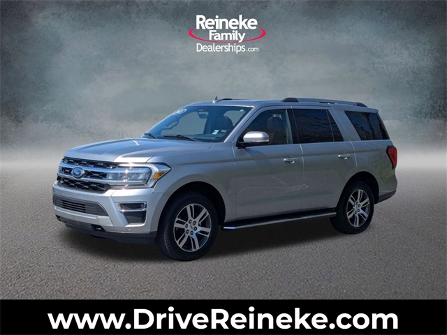 Used 2023 Silver Metallic Ford Limited image 1