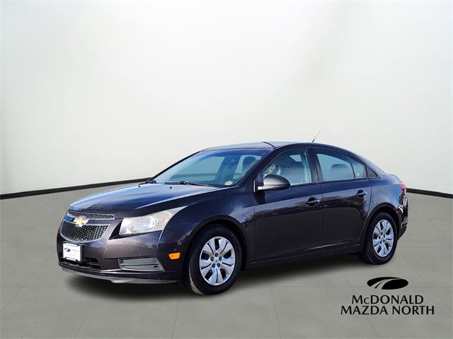 2014 Chevrolet Cruze LS's photo