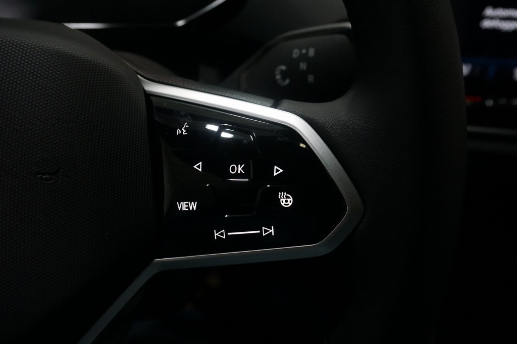 2025 Volkswagen ID.4 Pro Plus photo 24