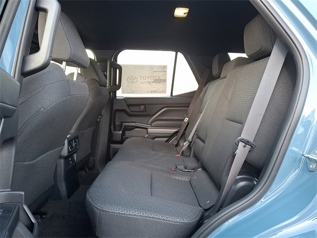 2025 Toyota 4Runner SR5 4WD photo 7