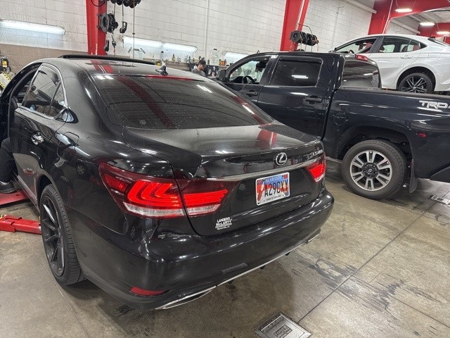 Used 2013 Lexus LS Base with VIN JTHBL5EF7D5120928 for sale in Decatur, AL