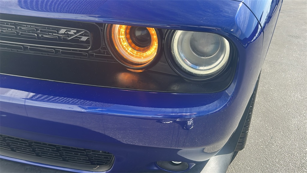 2021 Dodge Challenger R/T photo 6