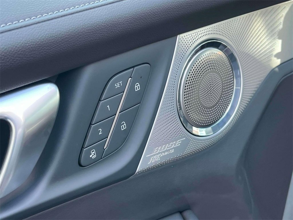 2025 Buick Enclave Avenir photo 21