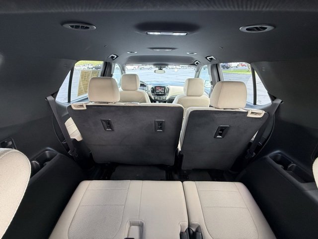 2023 Chevrolet Traverse LS photo 16