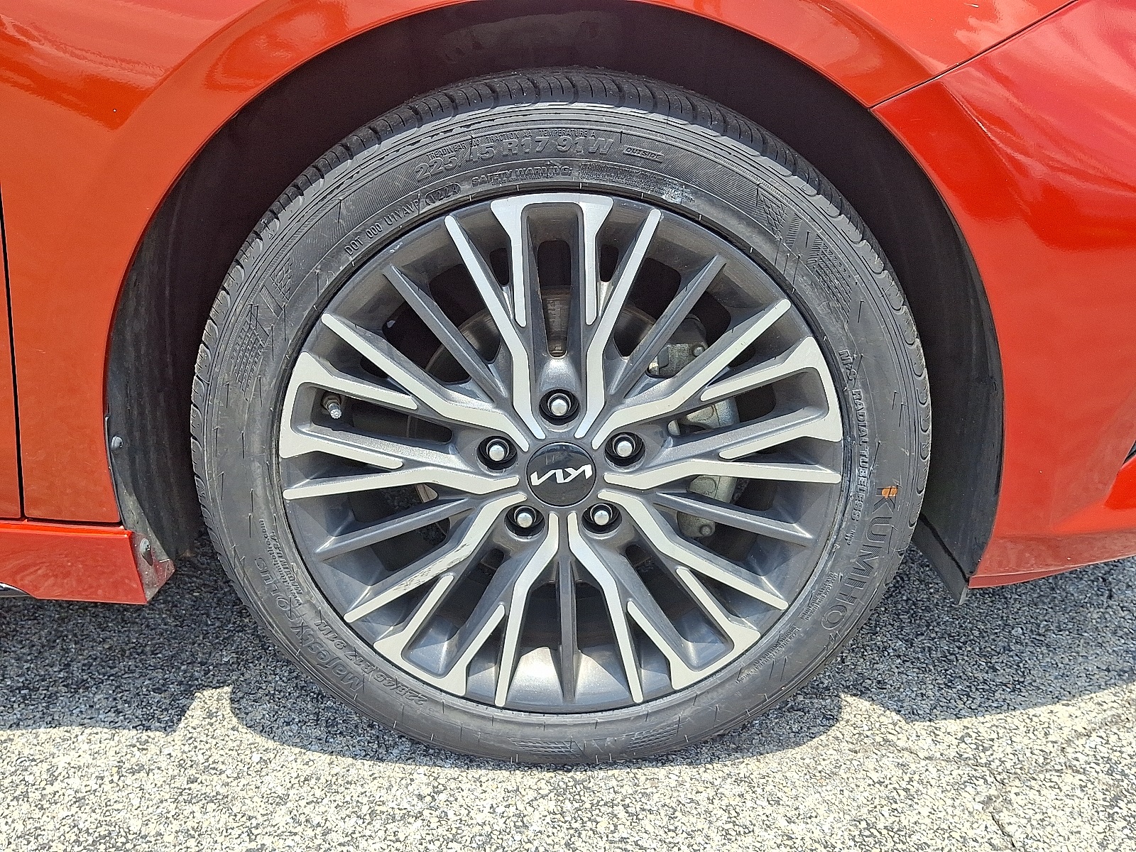 2023 Kia Forte GT-Line photo 9