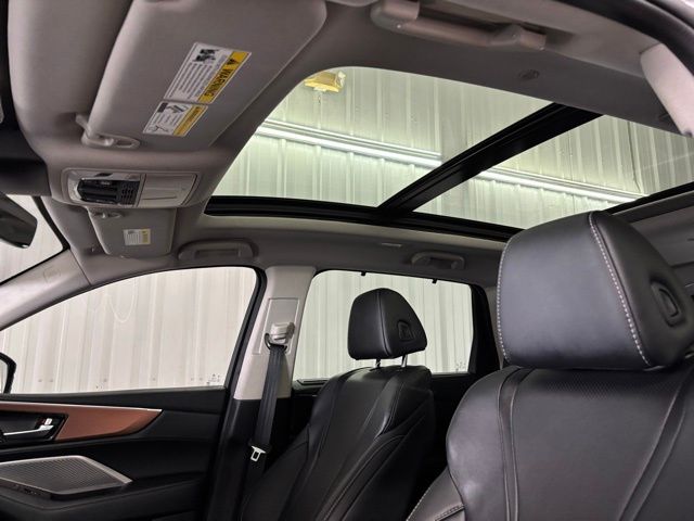 2022 Acura MDX Technology SH-AWD photo 9
