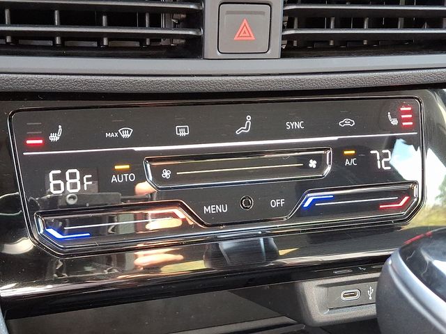 2025 Volkswagen Jetta 1.5T SE photo 16