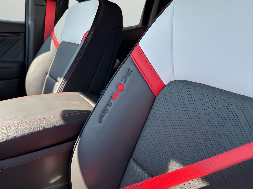 2026 Gmc Canyon AT4 photo 25