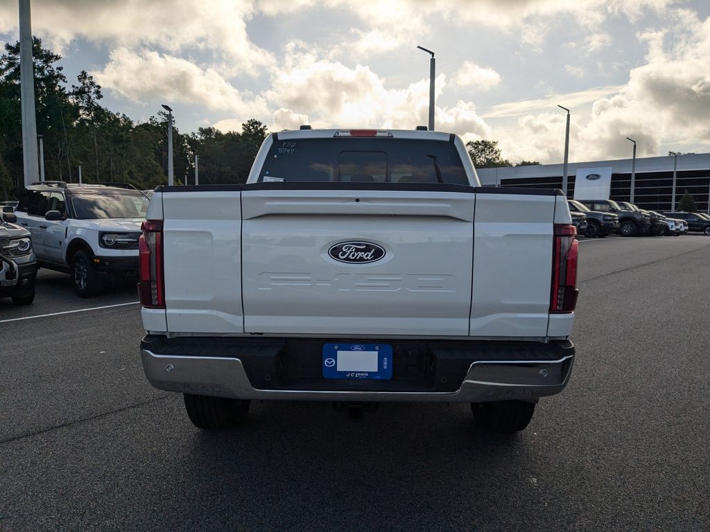 2025 Ford F-150 Lariat photo 4