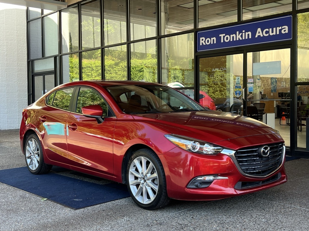 2017 Mazda Mazda3 Grand Touring photo 2