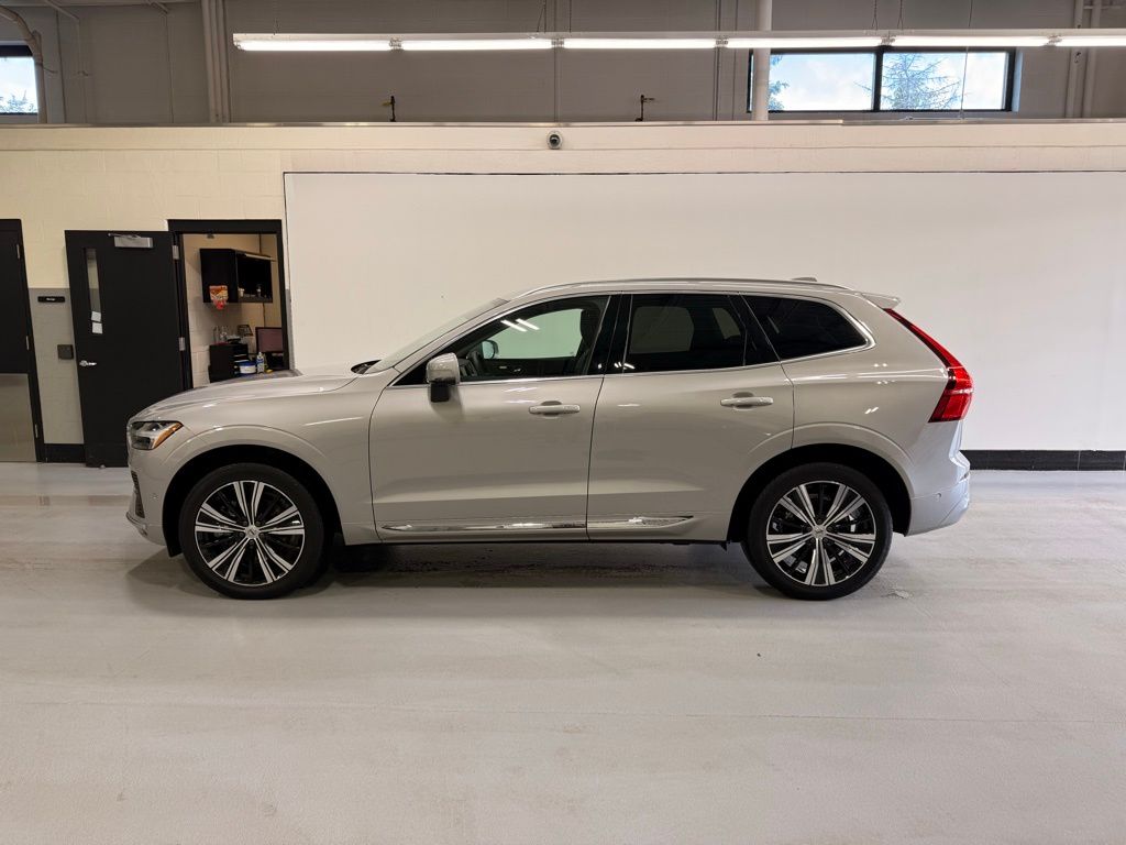 Used 2022 Volvo XC60 Inscription with VIN YV4062RL2N1074865 for sale in Golden Valley, Minnesota