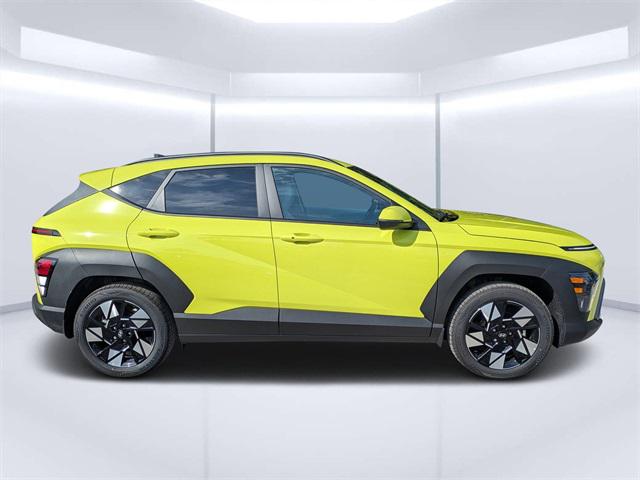 2025 Hyundai Kona SEL photo 2
