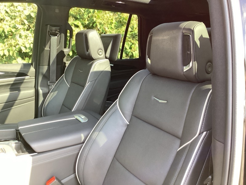 2024 Cadillac Escalade Sport photo 15