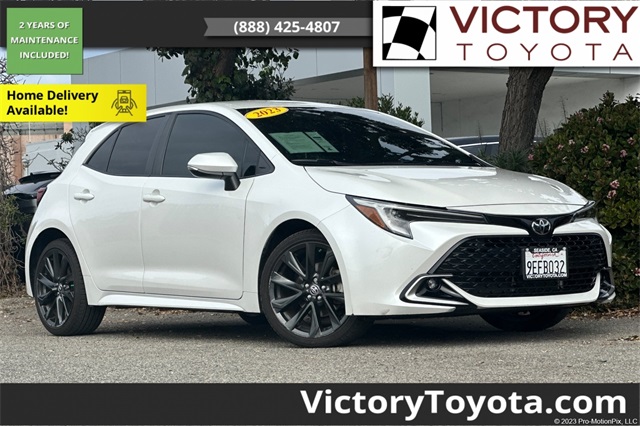 2023 Toyota Corolla Hatchback XSE's photo