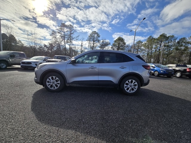 2024 Ford Escape Active's photo